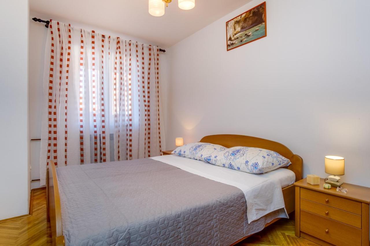 Apartments Franjo Mali Lošinj Exteriör bild